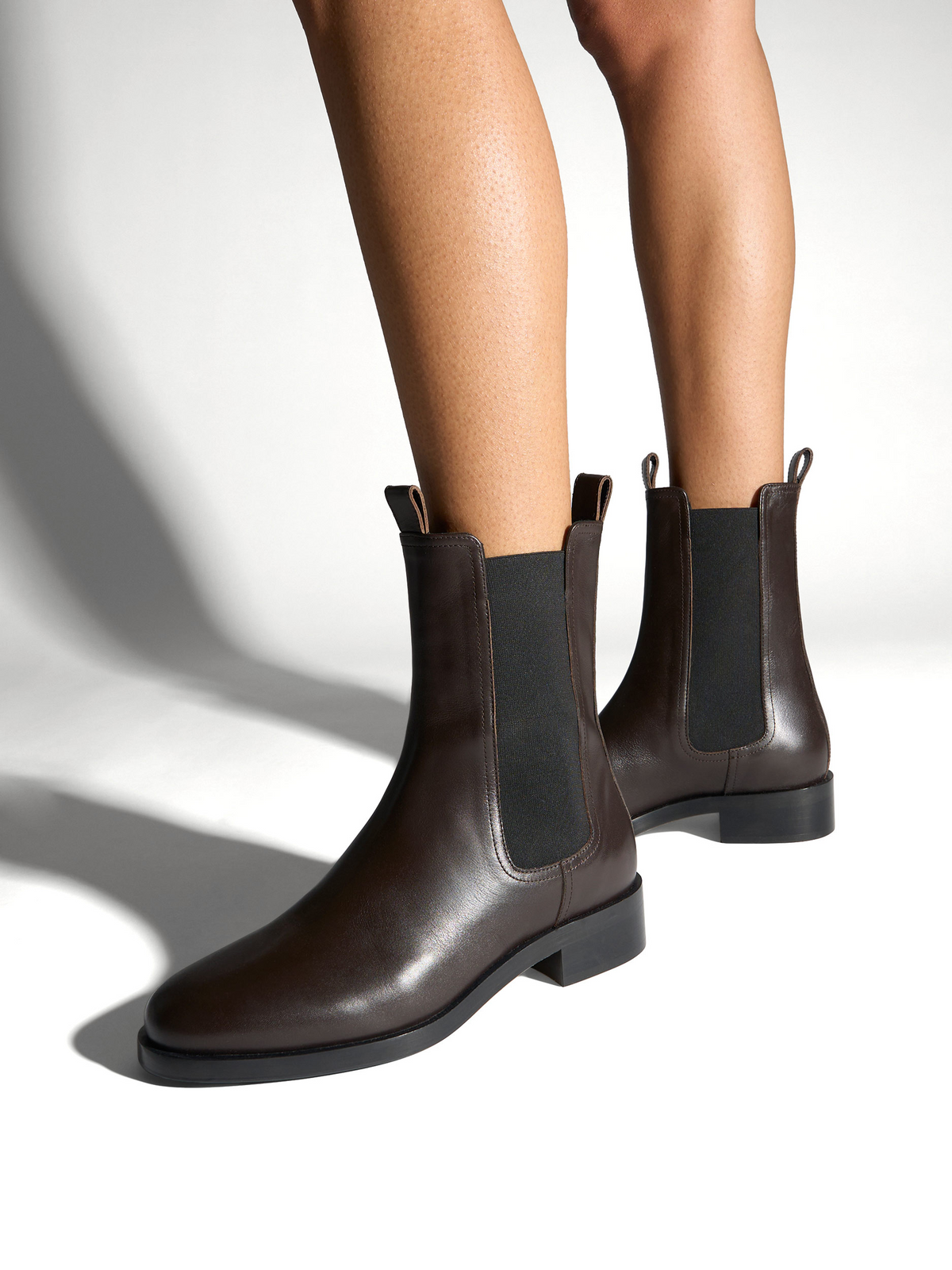 Caspar Leather Ankle Boots