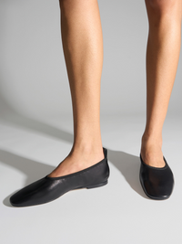 Dex Leather Flats