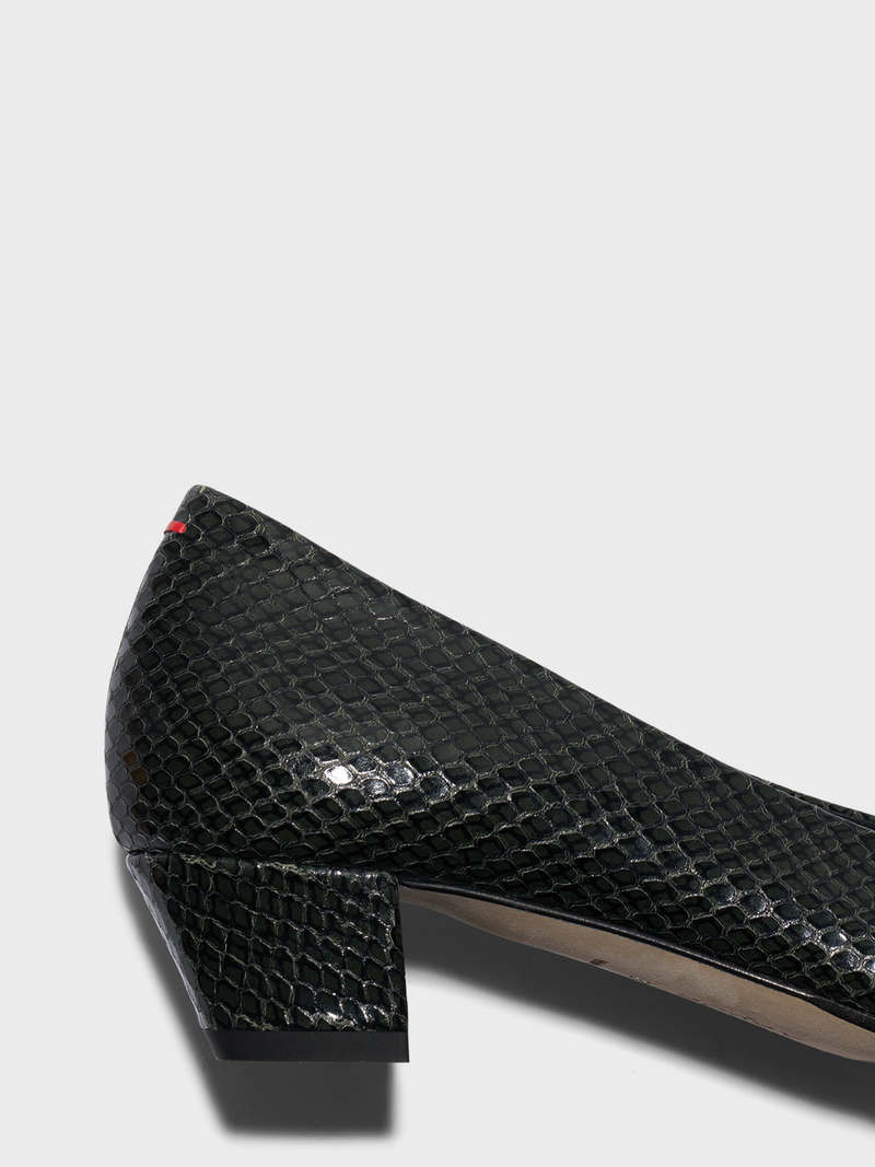 Helia Low-Cut Pumps