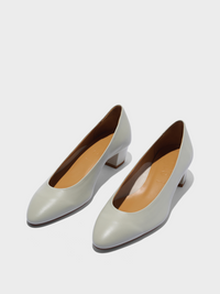 Helia Low-Cut Pumps