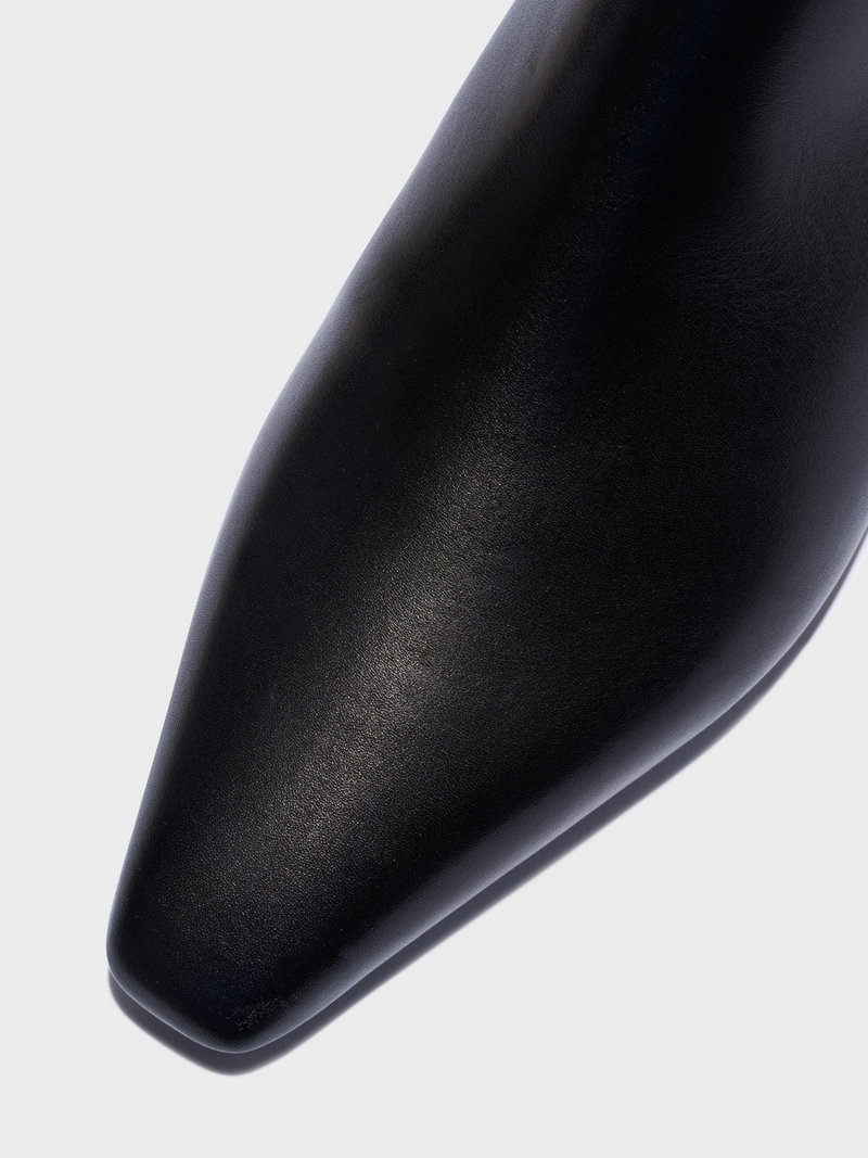 Ilaria Knee-High Boots