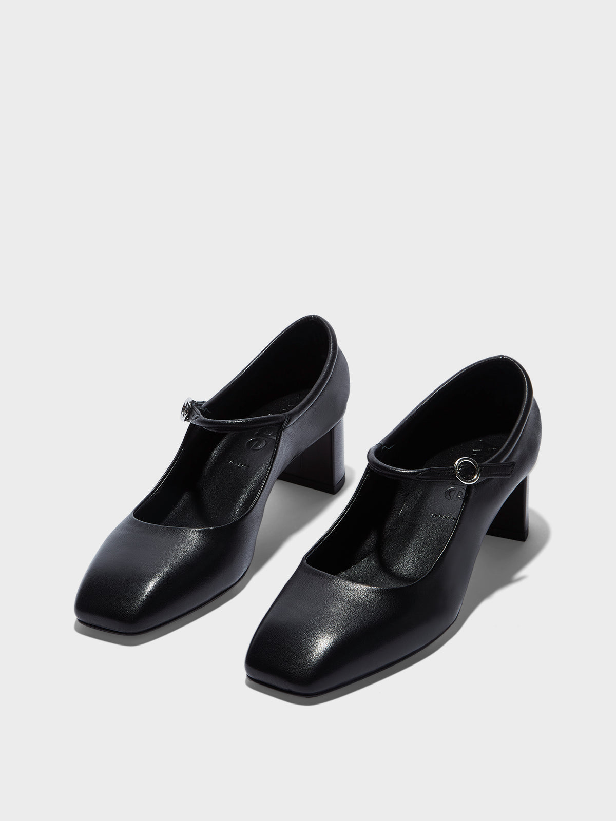 Lina Mary-Jane Pumps