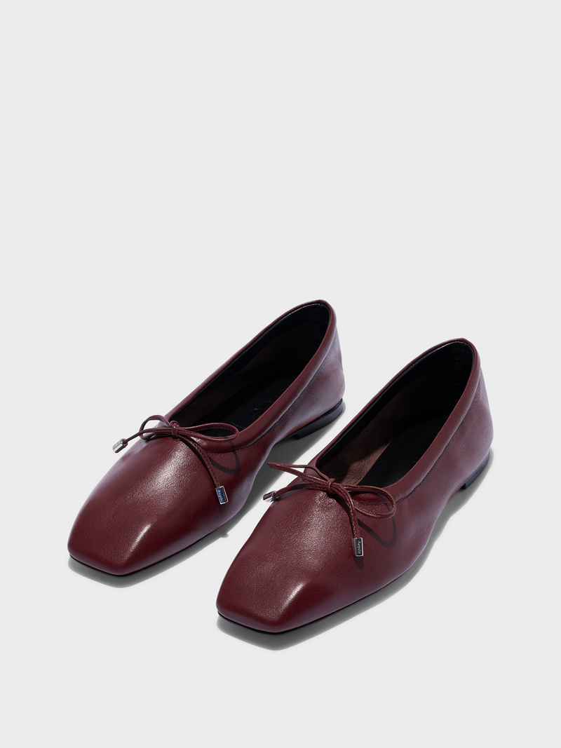 Nomi Glove-Fit Flats