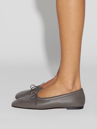 Nomi Glove-Fit Flats