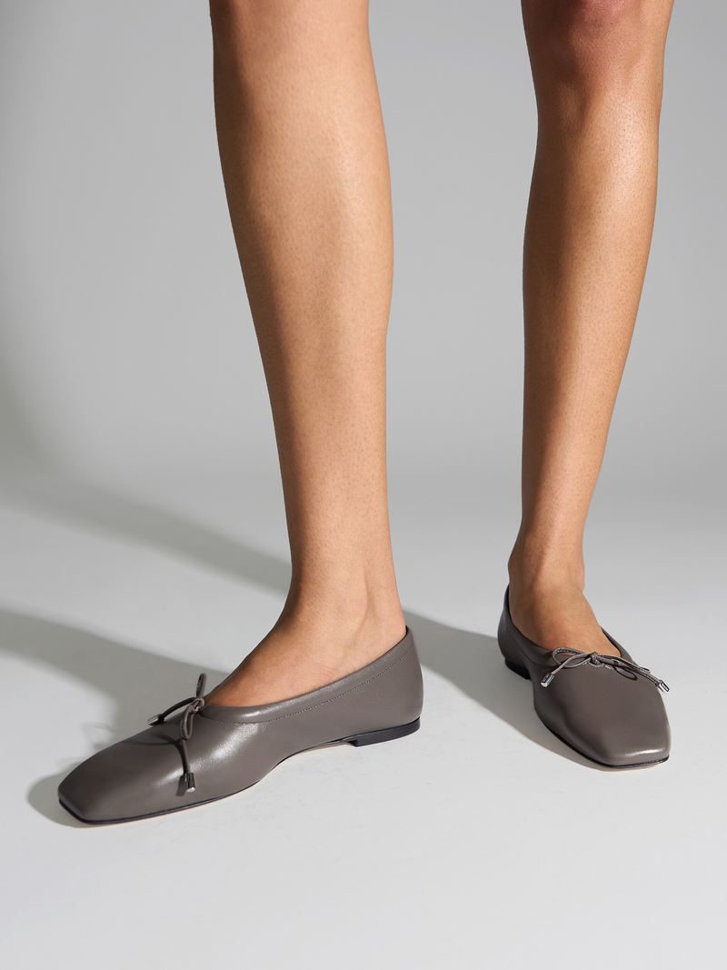 Nomi Glove-Fit Flats
