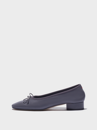 Onda Round-Toe Ballet Flats