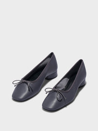 Onda Round-Toe Ballet Flats