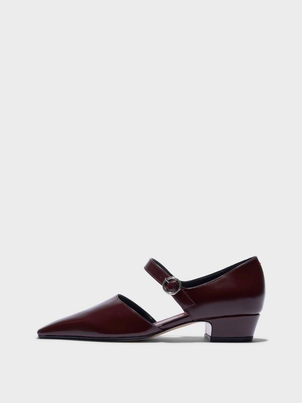 Yara Polido Leather Pumps