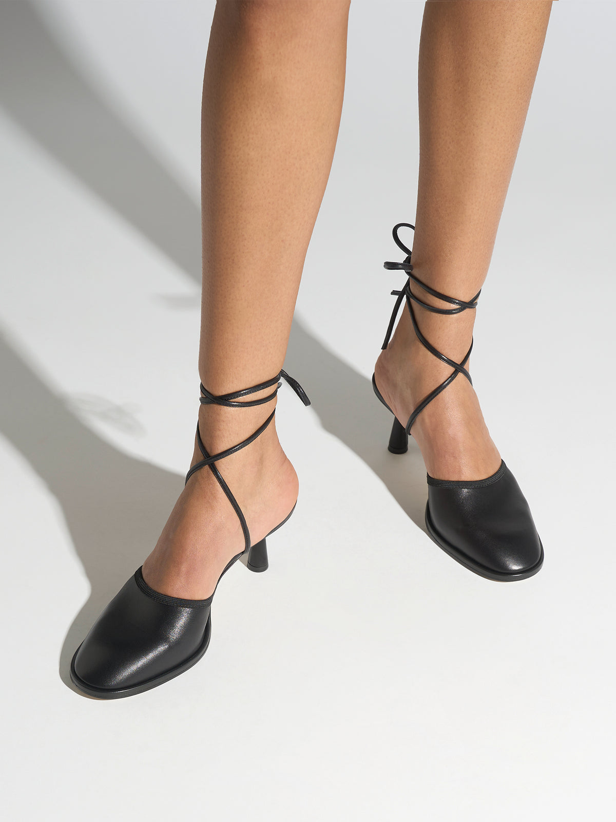Farah Glove-Fit Mules