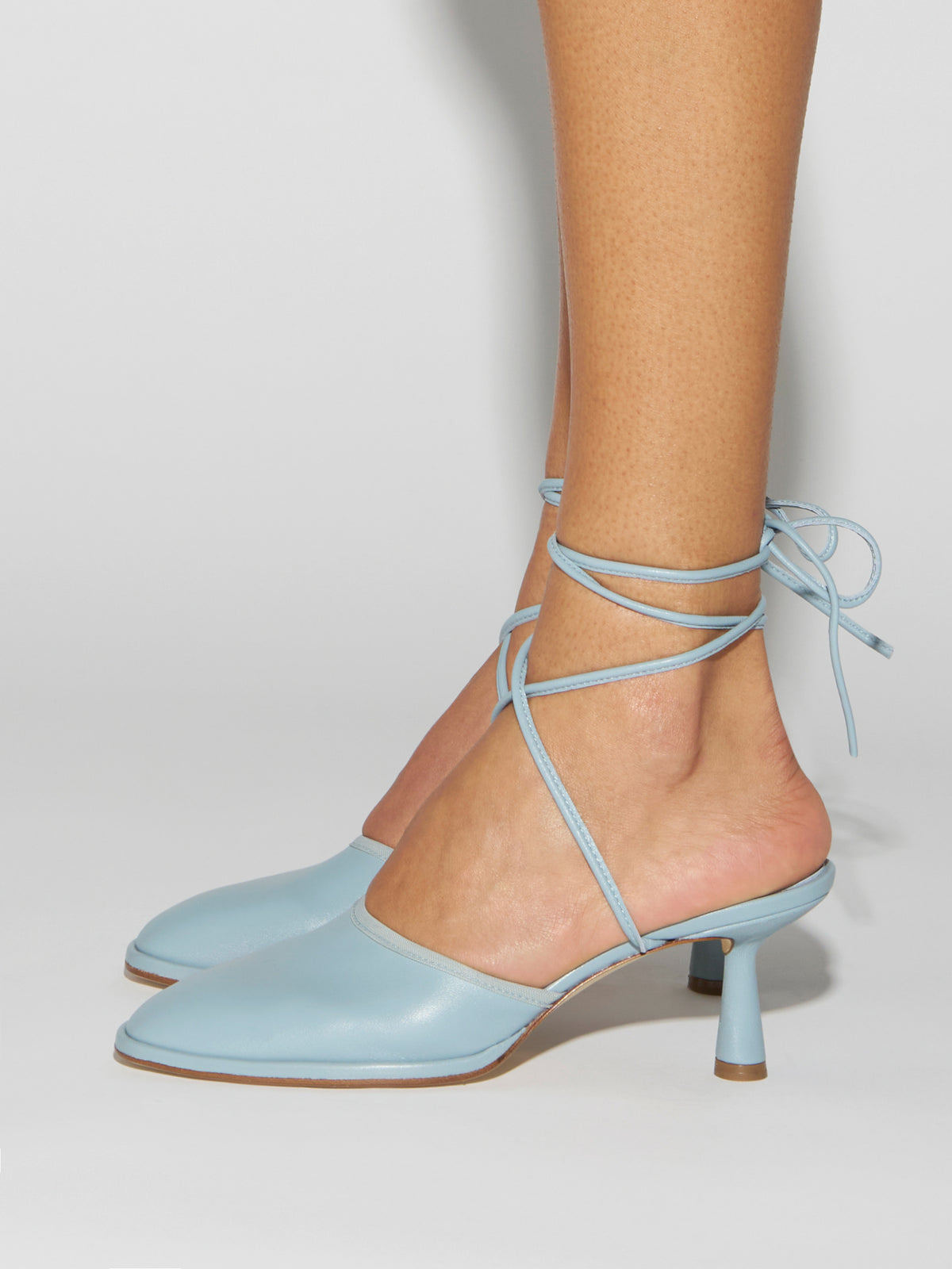 Farah Glove-Fit Mules